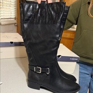 St. John's Bay Black Croc-Embossed Heeled Boots